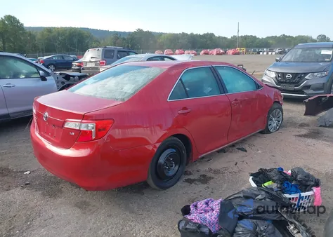 2014 Toyota Camry Le из США, поврежденный, VIN 4T4BF1FK9ER366210